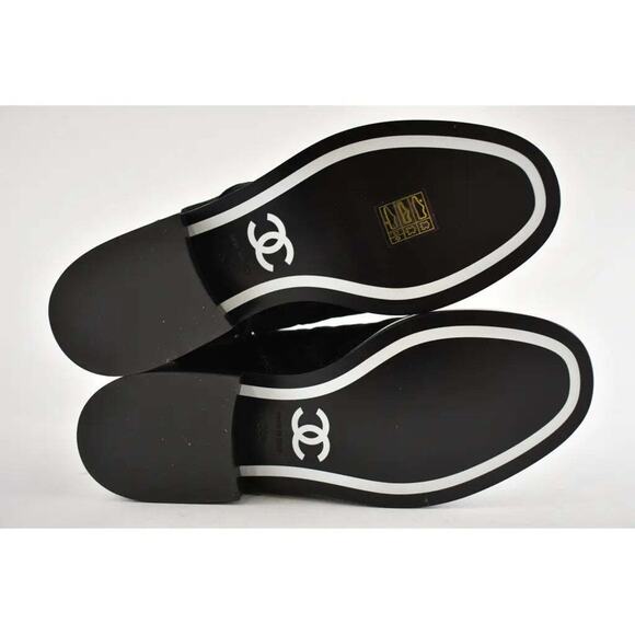 Chanel 20K Black Suede Quilted Turnlock CC Gold Patent Ankle Short Zip Boot 36.5 - Picture 12 of 12